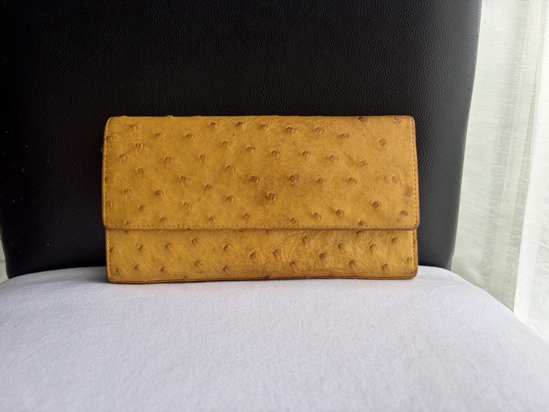 Japan Ostrich Leather Long Wallet (Category: Wallets & Card holders) located in Quezon City. Submitted by WasalakTwo (Listing ID 1460946189, Image 1). Description: Bought in Japan High quality Goodcondition Still presentable Open for delivery nationwide.