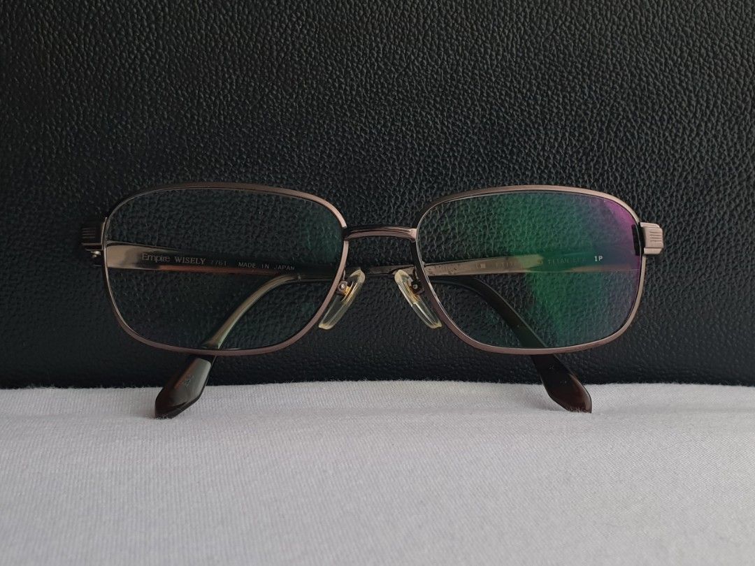Japan Pure Titanium Eyeglass Frame (Category: Sunglasses & Eyewear) located in Quezon City. Submitted by WasalakTwo (Listing ID 1461025687, Image 1). Description: Bought in Japan Durable and high quality Excellent condition Clean and presentable Lens are graded, but replaceable Open for delivery nationwide Front Width 14cm Front Height 3.9cm.