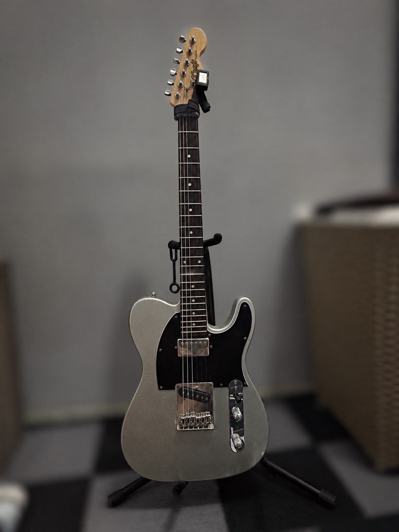 Jcraft Classic (Category: Musical Instruments) located in Manila. Submitted by ravereyes (Listing ID 1461058784, Image 1). Description: - Sleek silver electric guitar - Black pickguard and chrome hardware - Maple neck with a smooth rosewood fretboard - Tuners conveniently located on the headstock - Ideal for both practice sessions and live performances - Looking for its next musical journey!.