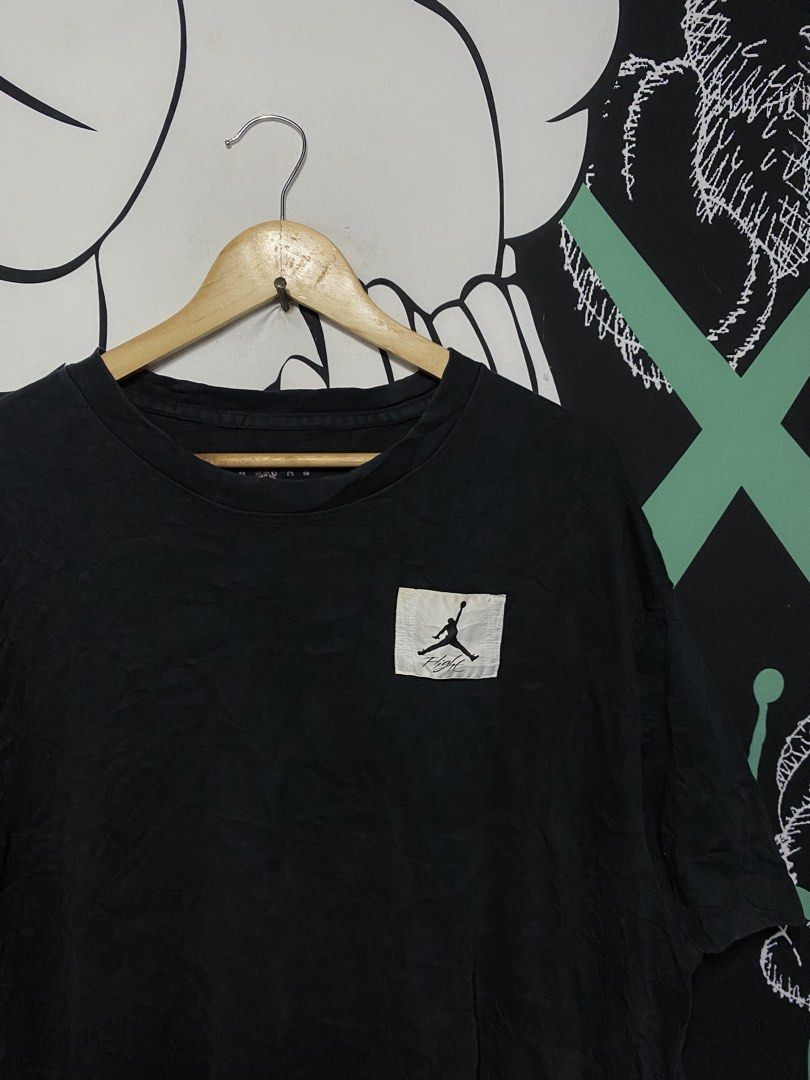 JORDAN🖤 (Category: Tshirts & Polo Shirts ) located in Tabaco. Submitted by goodyshit.9 (Listing ID 1460979214, Image 2). Description: JORDAN🖤 EXCELLENT CONDITION✅ COLOR RATE 9.8/10 NO ISSUE📌 24/28 .