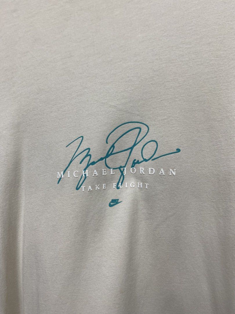 Jordan (Category: Activewear) located in Manila. Submitted by freshfindresale (Listing ID 1461063664, Image 2). Description: Mine: 299 XL (24.5/28.5) Very good condition Need wash Washable dirts.