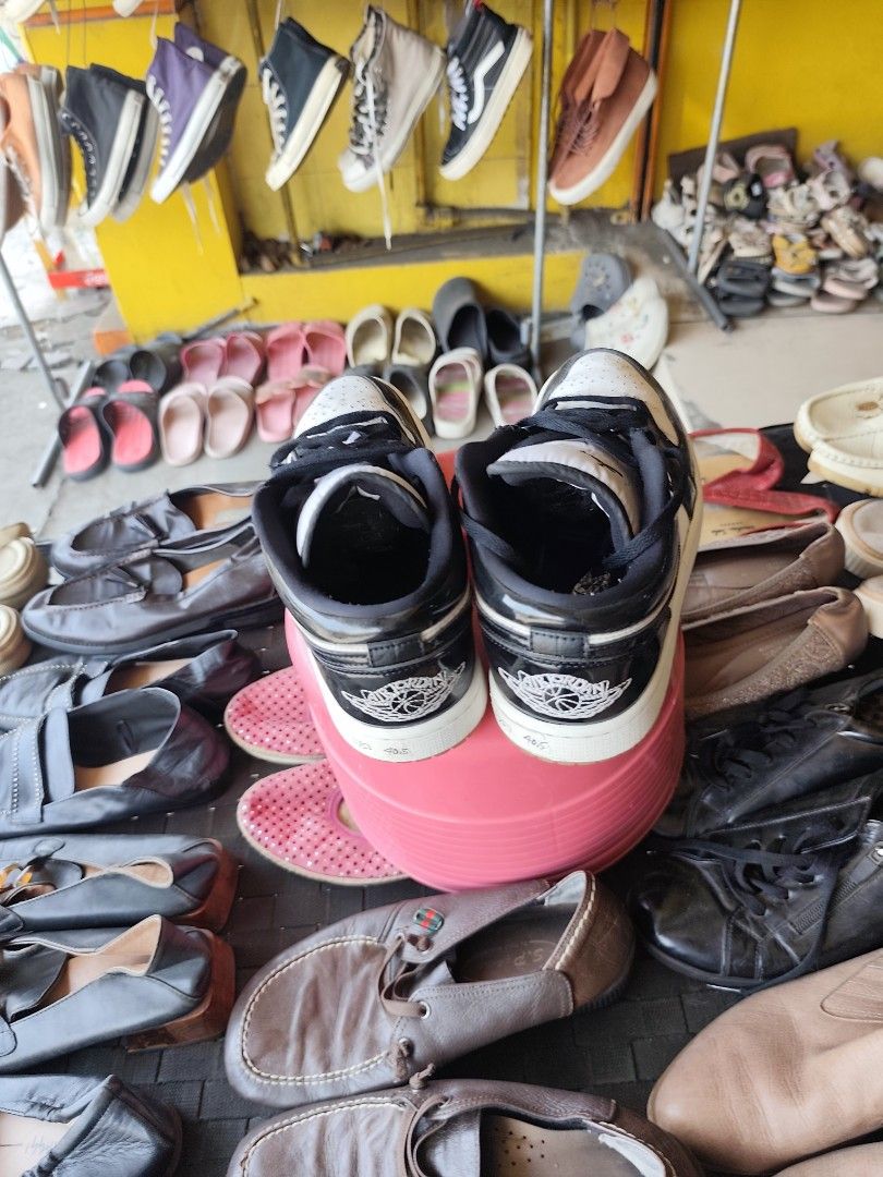 Jordan 1 low EUR 40.5 / 7.5 (Category: Sneakers) located in Davao. Submitted by zl_preloved_shop (Listing ID 1461084748, Image 3). Description: .