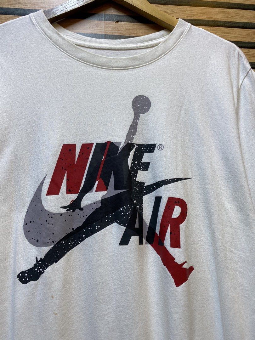 JORDAN JUMPMAN CLASSIC TEE (Category: Tshirts & Polo Shirts ) located in Makati City. Submitted by drip.poww (Listing ID 1461088676, Image 3). Description: - Authentic Jordan - Color: White - Size: Large - Dimes: 23x27 - Authentic - Excellent condition - Need wash, fresh from bale - Material: 100% Cotton Please don’t expect too much—these are thrifted (ukay) items. 😊 !!STILL NEGOTIABLE!!.