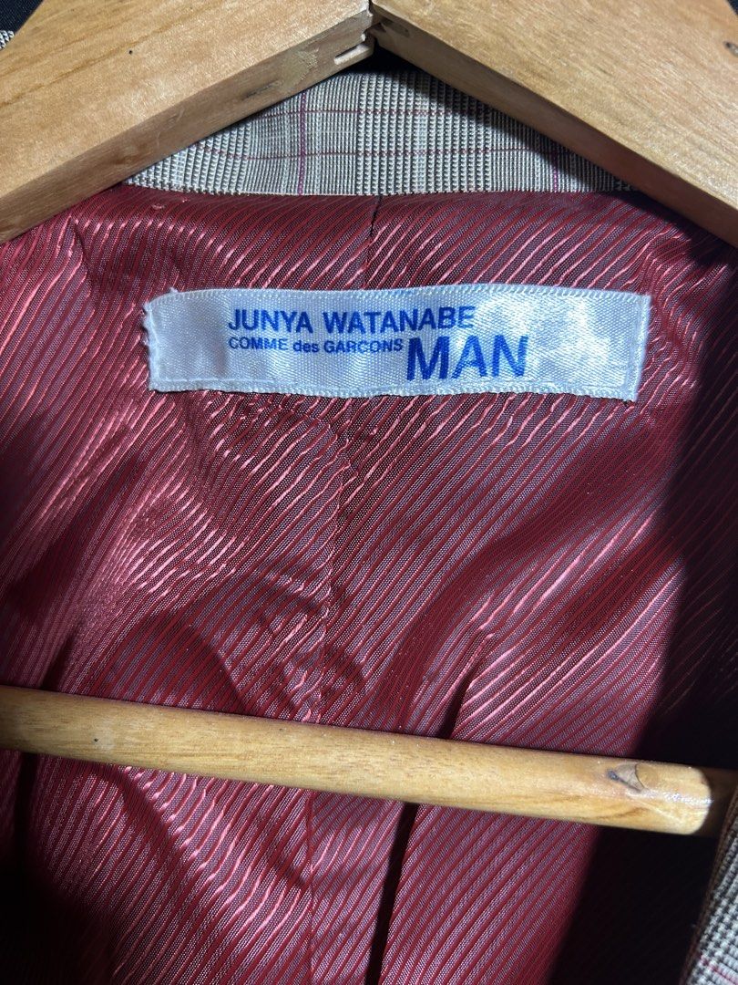 JUNYA WATANABE COMME des GARCONS MAN (Category: Coats, Jackets and Outerwear) located in Makati City. Submitted by roldanamparo (Listing ID 1460957841, Image 2). Description: JUNYA WATANABE COMME des GARCONS MAN Excellent condition Need wash/No washtag •Width:20 •Length:27.5 Pm📩 .