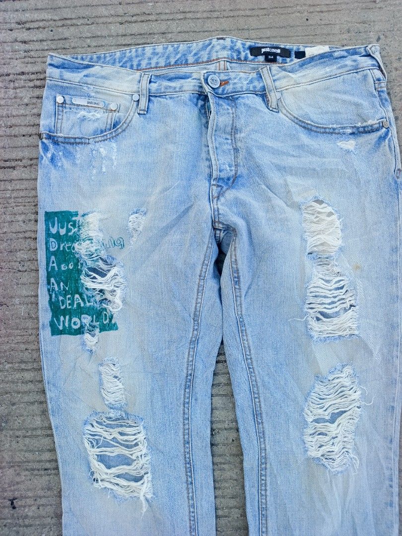 JUSTCAVALLI (Category: Activewear) located in Zamboanga. Submitted by ems-a0e5 (Listing ID 1461031196, Image 3). Description: Good condition W-34-36 L-42.