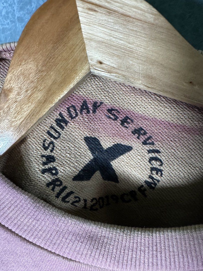 Kanye West (Category: Hoodies) located in La Trinidad. Submitted by kodspogi (Listing ID 1460964042, Image 3). Description: Kanye West Sunday Service 23.5/27 : XL Excellent Maintag only 980.