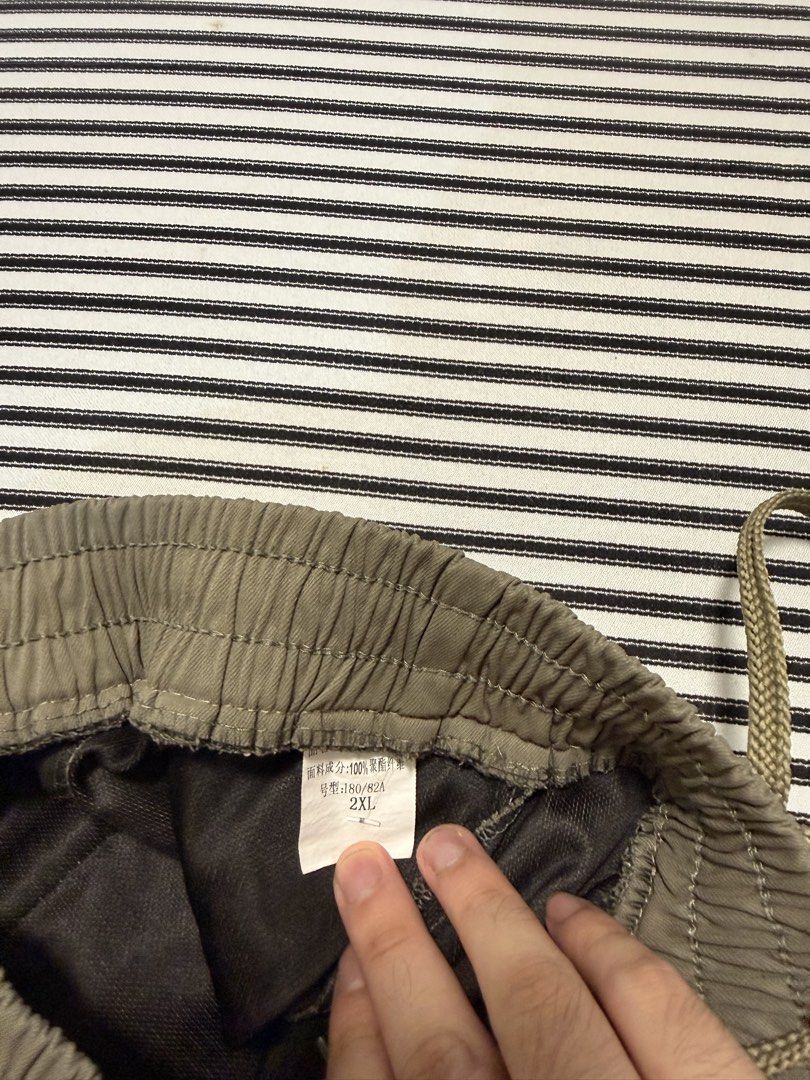 Khaki Cargo Pants 2XL (Category: Jeans) located in Cavite. Submitted by mosesangelo (Listing ID 1461037969, Image 2). Description: - Condition: 9/10.
