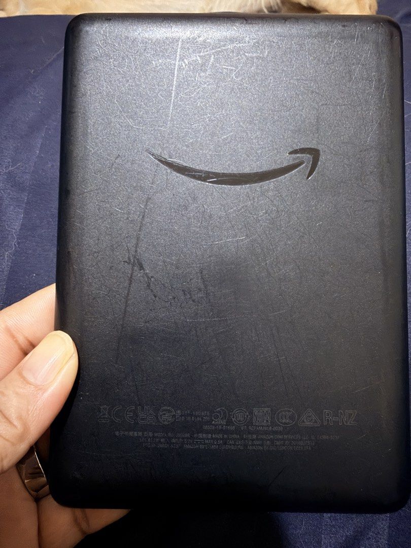 Kindle Basic 10th Gen 8GB NO ADS (Category: Assessment Books) located in Paranaque City. Submitted by hannah.agupit (Listing ID 1460940197, Image 3). Description: Unit and cable for charging NO ADS - All working in good conditio Ready to use.