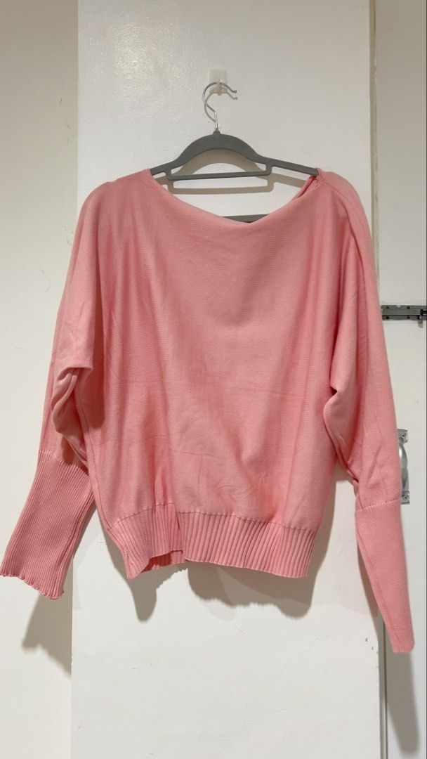 Knitted Top (Category: Coats, Jackets and Outerwear) located in Cebu City. Submitted by fromreggg (Listing ID 1461074202, Image 3). Description: Knitted top Size XL Fits M-XL Never been used Can also be work as off shoulder/symmetrical top P200.