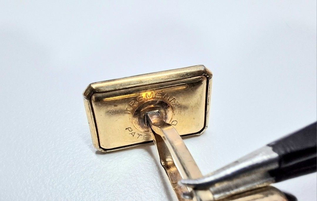 Krementz Cufflinks (Category: Cuff Links) located in Makati City. Submitted by archaic532shop (Listing ID 1461039907, Image 3). Description: IMPORTANT NOTES: • Clients with OFFERS will be prioritized. • Selling in “As Is “condition (no warranty or guarantees) Accept all flaws before and after purchase. No returns. No exchange of items. • All items are pre-owned unless declared New • Conversation regarding OFFERS will be entertained once a Carouse
