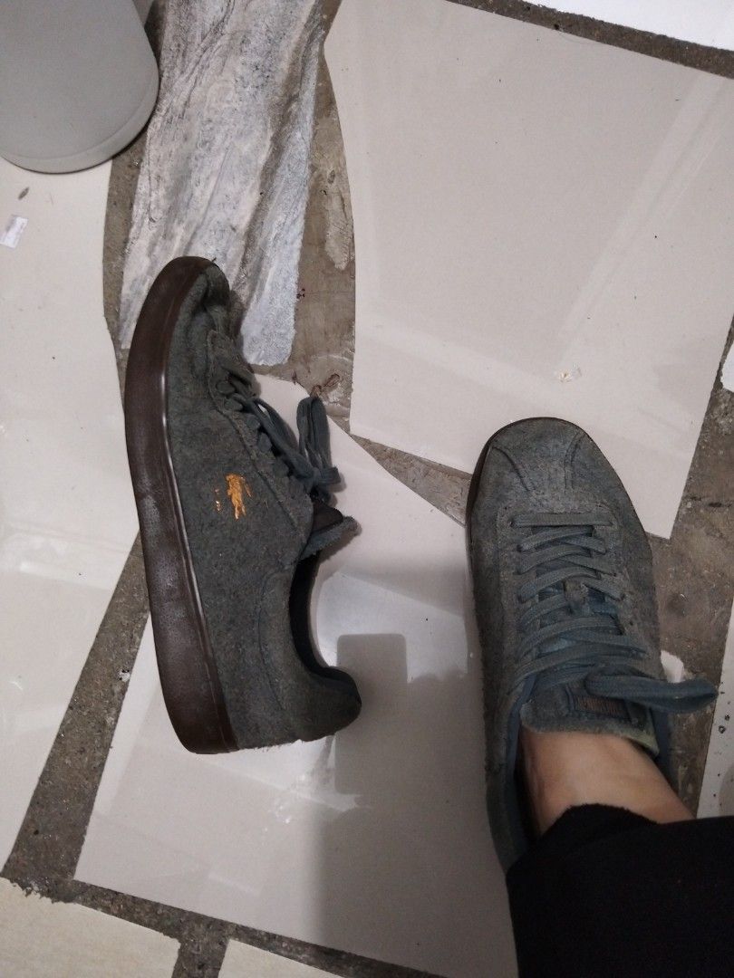 Lacoste (Category: Sneakers) located in El Salvador. Submitted by francheskaukayukay (Listing ID 1460996274, Image 3). Description: size 9 Women size 7.5 women.