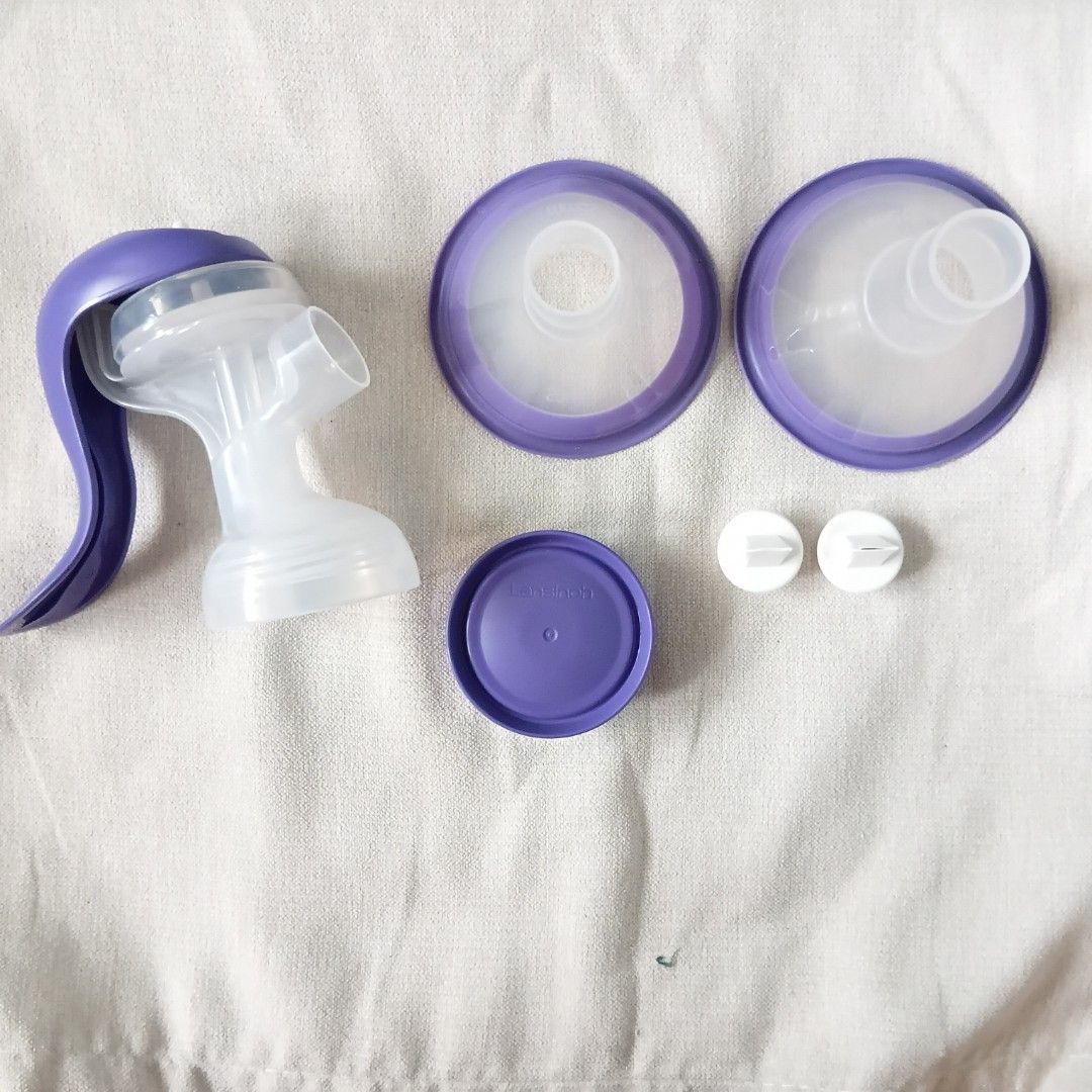 Lansinoh Manual Breast Pump (Category: Breastfeeding & Bottle Feeding) located in Angeles City. Submitted by itsandspreloved (Listing ID 1460977372, Image 2). Description: Issue: Missing Collection bottle and Nipple Pwede naman makabili sa orange app store nila ng replacement.