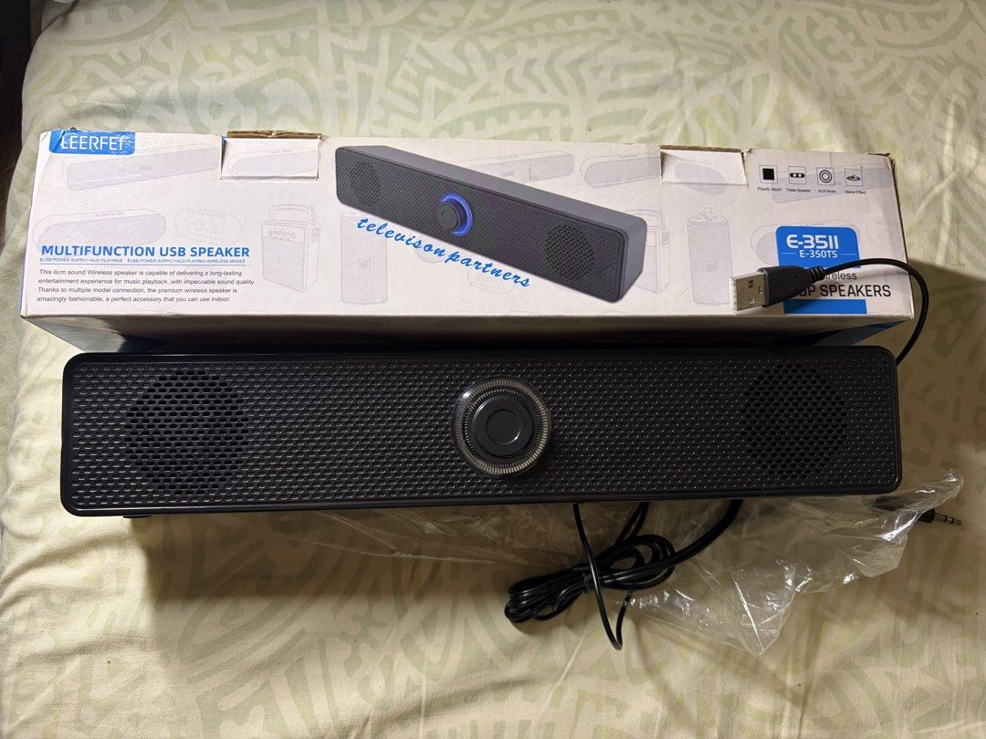 LEERFER Multifunction USB Speaker E-3511 (Category: Soundbars, Speakers & Amplifiers) located in Quezon City. Submitted by jhosa888 (Listing ID 1461051445, Image 1). Description: - LEERFER Multifunction USB Speaker (Model E-3511) - USB Powered for convenience - Supports AUX playback - Wireless mode enabled - Delivers long-lasting entertainment with great sound quality - Multiple connection options - Fashionable and modern design - Ideal accessory