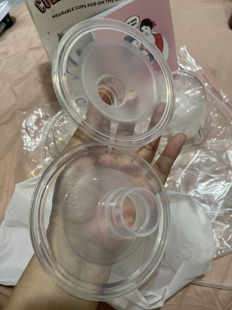Legendary milk silicon collection cup (Category: Breastfeeding & Bottle Feeding) located in Cabiao. Submitted by imeon13 (Listing ID 1460922477, Image 2). Description: compatible to electric breastpump.