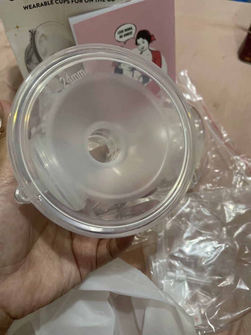 Legendary milk silicon collection cup (Category: Breastfeeding & Bottle Feeding) located in Cabiao. Submitted by imeon13 (Listing ID 1460922477, Image 3). Description: compatible to electric breastpump.