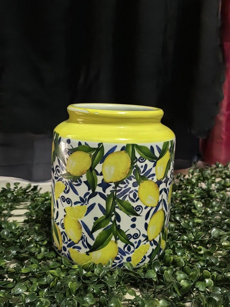 Lemon jar (Category: Vases & Decorative Bowls) located in Calamba. Submitted by princesspauliney. (Listing ID 1461112938, Image 1). Description: Lemon jar No lid Calamba laguna Shoppee check out.