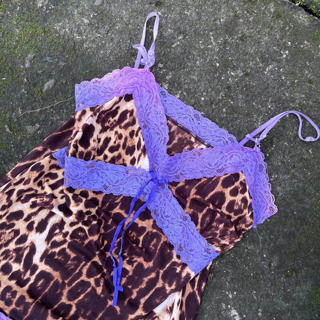 Leopard Cami Tops (Category: Sleeveless) located in Nagcarlan. Submitted by swiftgem-d189 (Listing ID 1461056965, Image 2). Description: Pm for more details!.