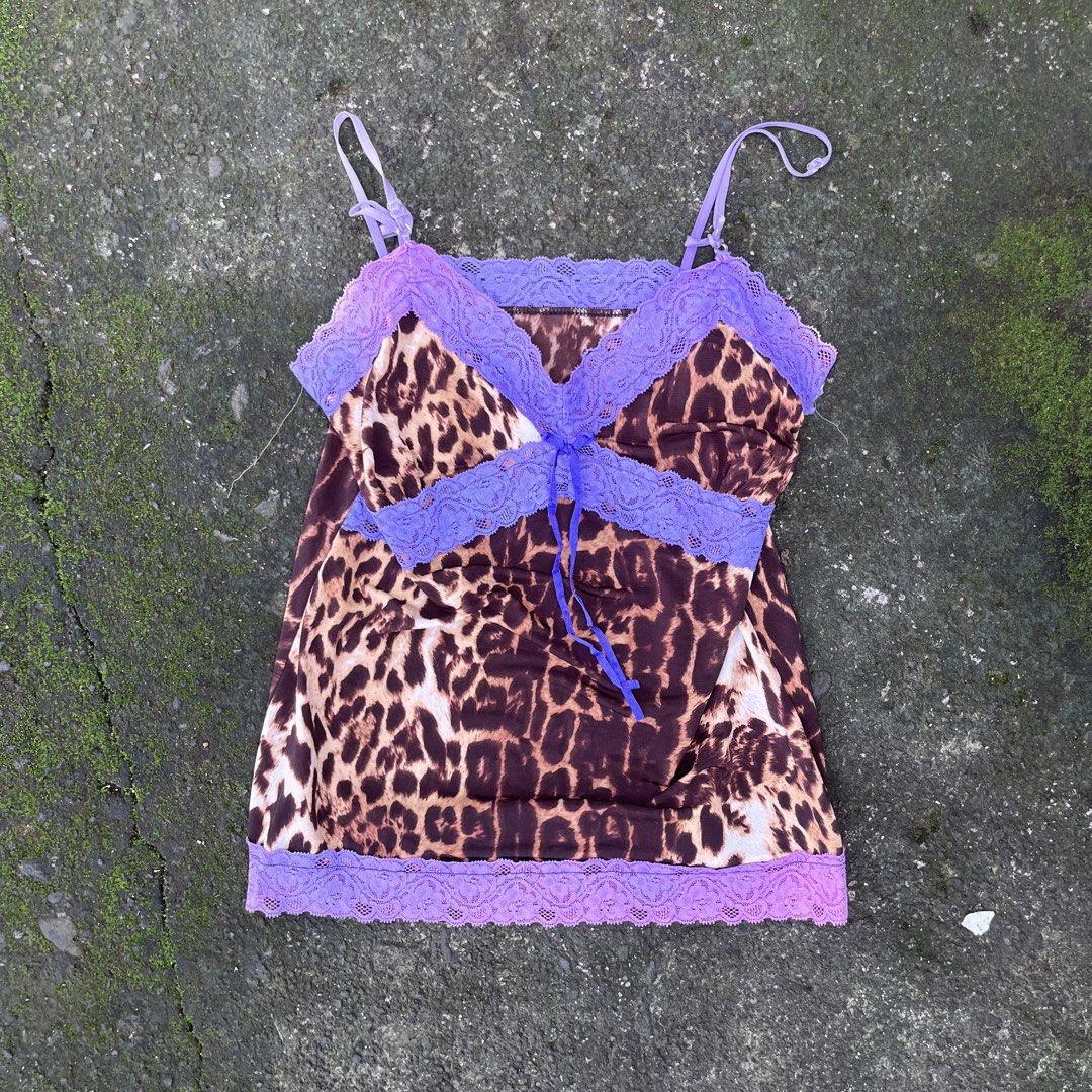 Leopard Cami Tops (Category: Sleeveless) located in Nagcarlan. Submitted by swiftgem-d189 (Listing ID 1461056965, Image 1). Description: Pm for more details!.