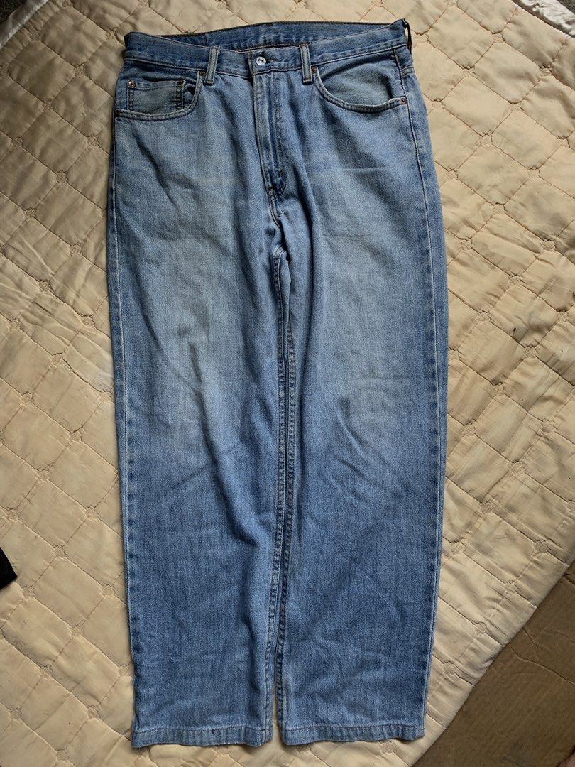 Levi's 505 Light Wash Denim Jeans (Category: Jeans) located in General Santos City (Dadiangas). Submitted by thrifty_gsc (Listing ID 1461024023, Image 2). Description: - Classic Levi's 505 jeans - Light wash denim - Size: W-32 L-34 - Standard five-pocket design - Button and zip fly - Perfect for everyday wear.