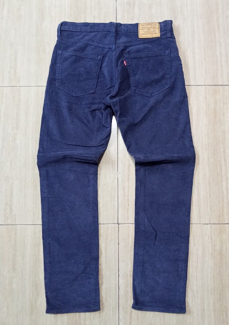 Levi's 511 Corduroy Pants Navy Blue (Category: Jeans) located in Glan. Submitted by cpaharodde48008 (Listing ID 1460962394, Image 3). Description: - Navy blue Levi's 511 corduroy pants - Classic straight fit - Comfortable corduroy material - Ideal for casual wear - Versatile and easy to style.