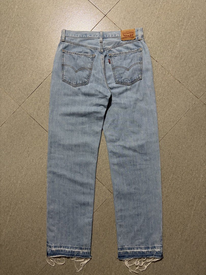 Levis Low Pro Straight (Category: Jeans) located in Talisay. Submitted by re_sell01 (Listing ID 1461073581, Image 2). Description: Levis Low Pro Straight Size 27 Waistline 32” Length 42.5” Leg 11” Hem 8” Non Stretch Non Alter Excellent Condition.