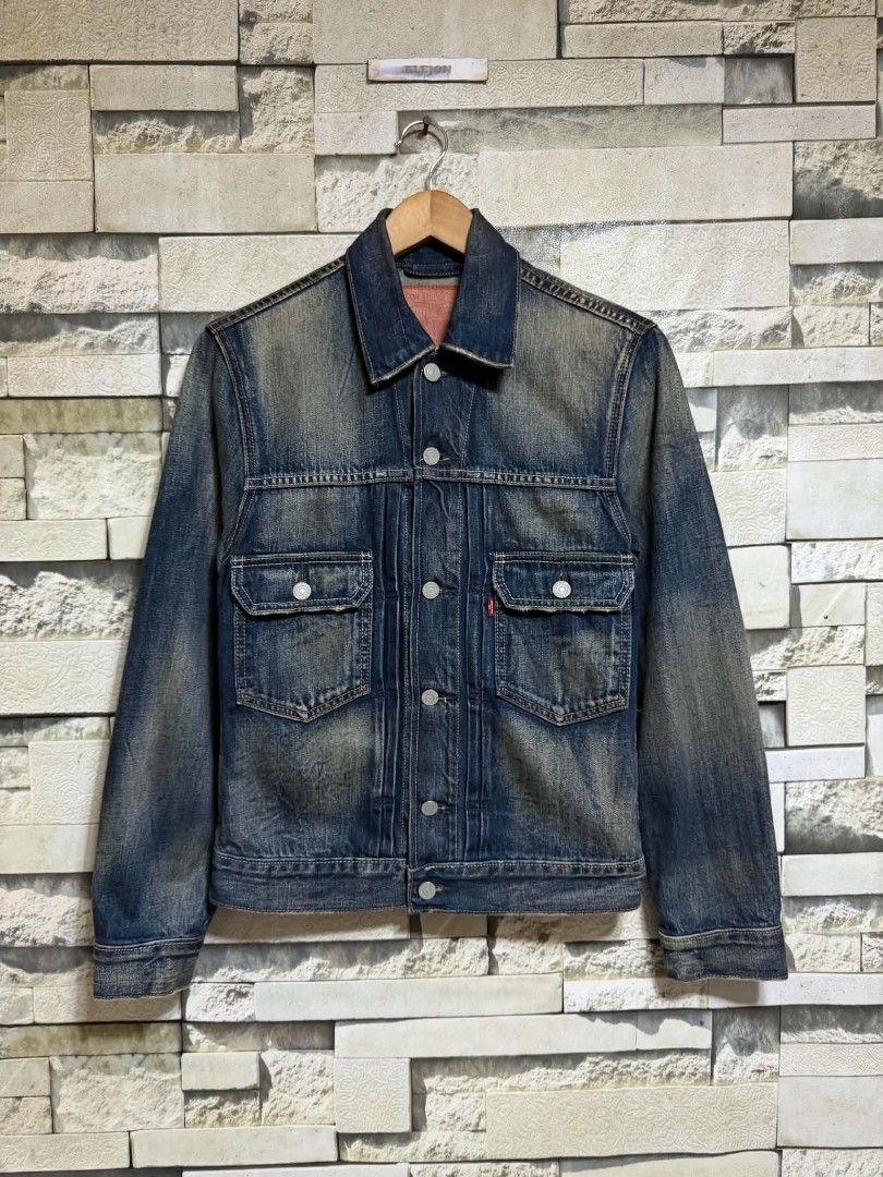 LEVI'S TYPE 2 TRUCKER DENIM JACKET VINTAGE (Category: Coats, Jackets and Outerwear) located in Santa Rosa. Submitted by alejon007 (Listing ID 1461045040, Image 2). Description: LEVI'S TYPE 2 TRUCKER DENIM JACKET VINTAGE 100% Legit Rare made in Philippines 🇵🇭 Excellent condition No issues Size fit xs-small 25 x 17.5 PRIC 2⃣5⃣8⃣0⃣ PM.