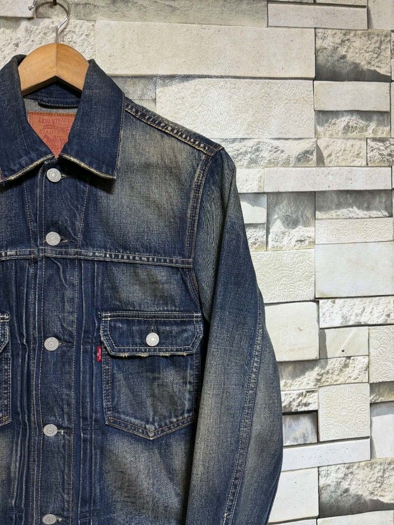 LEVI'S TYPE 2 TRUCKER DENIM JACKET VINTAGE (Category: Coats, Jackets and Outerwear) located in Santa Rosa. Submitted by alejon007 (Listing ID 1461045040, Image 3). Description: LEVI'S TYPE 2 TRUCKER DENIM JACKET VINTAGE 100% Legit Rare made in Philippines 🇵🇭 Excellent condition No issues Size fit xs-small 25 x 17.5 PRIC 2⃣5⃣8⃣0⃣ PM.