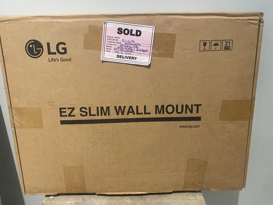 LG EZ SLIM WALL MOUNT (Category: TV Parts & Accessories) located in Caloocan City. Submitted by jwtechcomputermarketing (Listing ID 1461014530, Image 1). Description: Key Specifications & FeaturesDesign Profile: An ultra-slim layout that keeps compatible televisions tightly tucked to the wall, mimicking a seamless gallery-style look. Adjustability: Despite its slim form, it provides tilt and swivel capabilities, typically allowing up to ±13° vert