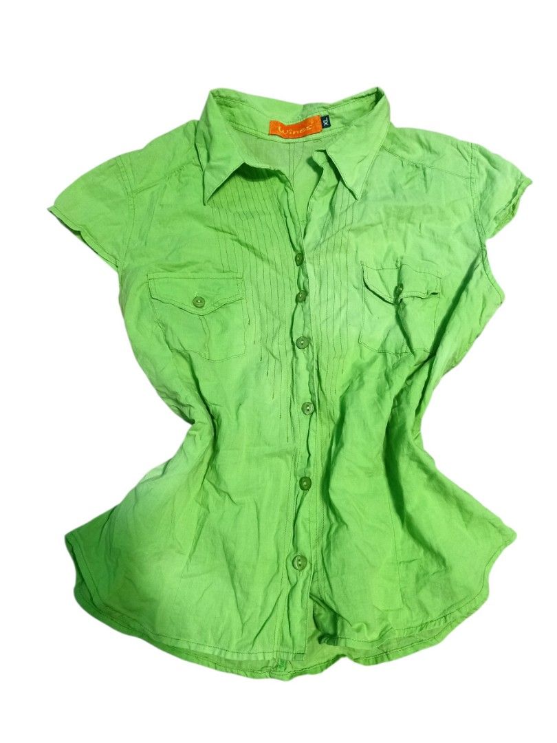 Light Blue Button-Up Short Sleeve Blouse (Category: Blouses) located in Baguio. Submitted by vyner_hues (Listing ID 1461094552, Image 2). Description: - Light blue short sleeve blouse - Button-up front - Gathered neckline detail - Relaxed fit for comfort - Easy to style with jeans or shorts - Ideal for casual outings.
