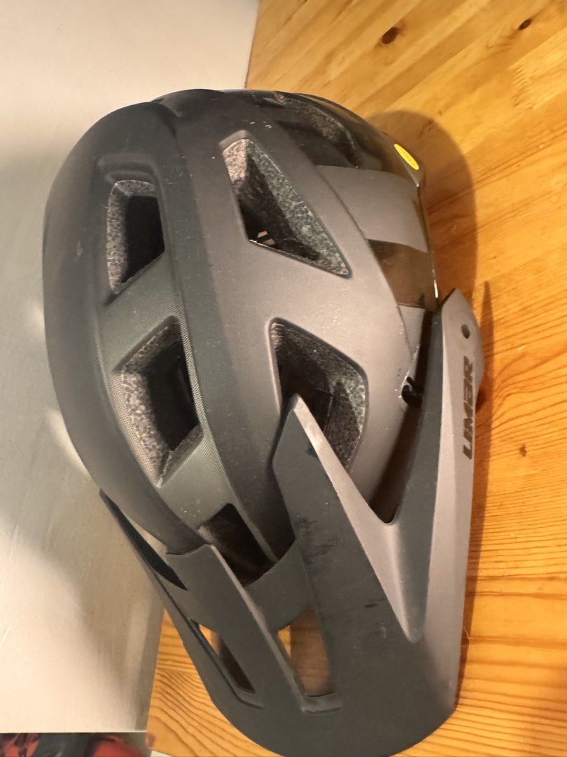 Limar Mountain Bike Helmet MIPS Matte Black (Category: Bicycles) located in Makati City. Submitted by dionne060 (Listing ID 1461040671, Image 1). Description: - Giro Mountain Bike Helmet - Sleek Matte Black Finish - MIPS Technology for Enhanced Safety - Adjustable Straps for a Perfect Fit - Excellent Ventilation to Keep You Cool - Ready for Your Next Trail Adventure!.