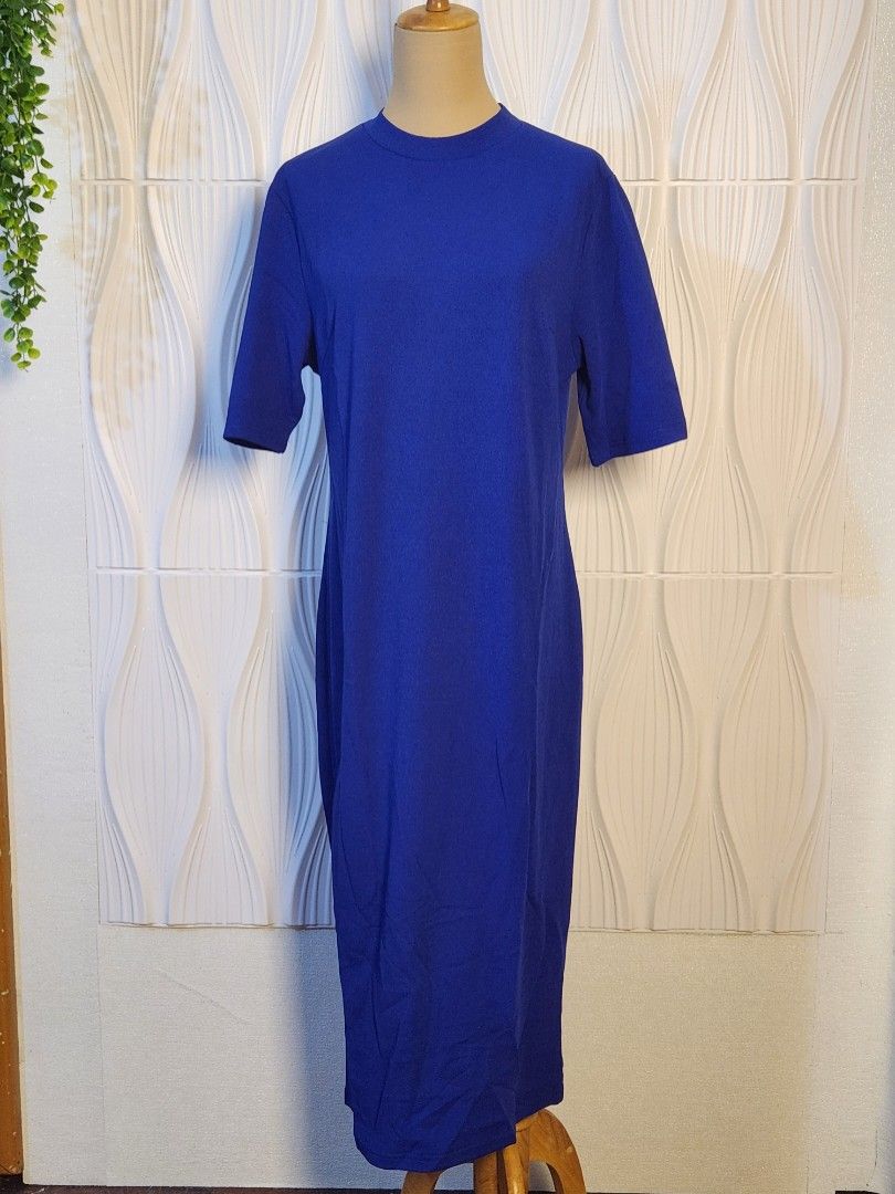 Long Dress Royal Blue Large (Category: Dresses) located in Marikina City. Submitted by KanamiFinds (Listing ID 1461018338, Image 1). Description: Bust: 40 - 44 inches Waist: 36 - 40 inches Length: 45 inches from Shoulders 3XL on Tag but will only fit to Large.