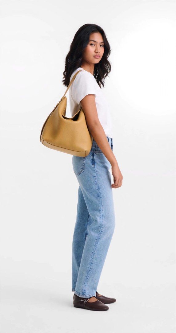 Longchamp Le Cadence L Shoulder Bag In Dulce (Category: Luxury Bags & Wallets) located in Manila. Submitted by essential.shop.ph (Listing ID 1461044863, Image 2). Description: PREORDER. 7-10 Days ETA ☺️ Longchamp Le Cadence L Shoulder Bag in Dulce ***Actual color difficult to capture due to lighting conditions. The leathers of Longchamp bags may have subtle variations. These reflect the vivid nature of the leathers used in our workshops and revea