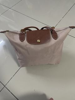 (Category: ) located in . Submitted by upstate.garments (Listing ID 1461034785, Image 1). Description: .