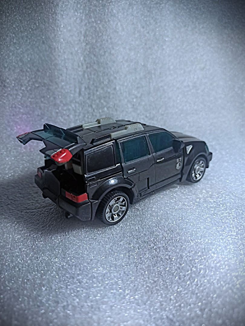 Loose STOCKADE Hasbro Deluxe Class Autobot Transformers (Category: Action & Battle Toys) located in Pasay City. Submitted by Chariselyn (Listing ID 1461095888, Image 1). Description: Loose STOCKADE (800+sf) Hasbro Deluxe Class Autobot Transformers Series, All Spark Power, 2007 Scale: 6 inches Stock: 1 Condition: 9/10 Issues: 0 Accessories: complete, no manual Mode of Payment: GCash or through your rider Shipping options: Payment first before deli