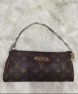 (Category: ) located in . Submitted by Gentlemans_ClosEt (Listing ID 1460950036, Image 1). Description: .