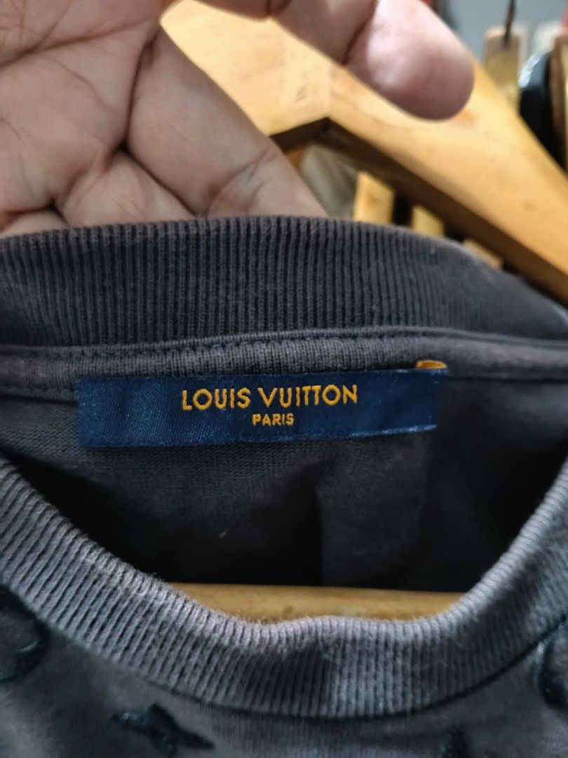 Louis Vuitton Monogram T-Shirt (Category: Tshirts & Polo Shirts ) located in Caloocan City. Submitted by arielagost83627 (Listing ID 1461018241, Image 2). Description: - Grey Louis Vuitton T-Shirt - All-over Monogram Print - Size: L - Made in Italy - Care: Gentle machine wash recommended, iron inside out (refer to care label) Color Rate: 9.5/10 Dimes: 22x28 Issue: Washable Stain Excellent Condition (Thick Fabric).