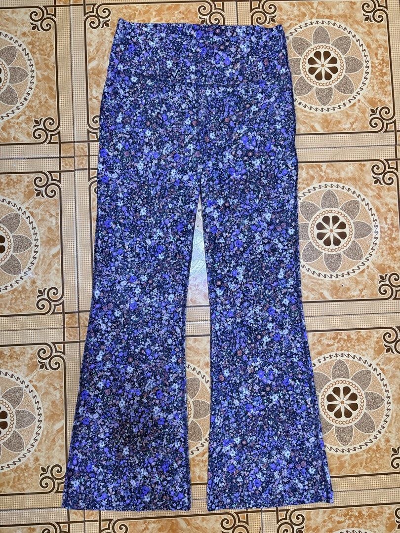 Lululemon Flare (Category: Activewear) located in La Trinidad. Submitted by legit.ukayspot (Listing ID 1461024904, Image 1). Description: .