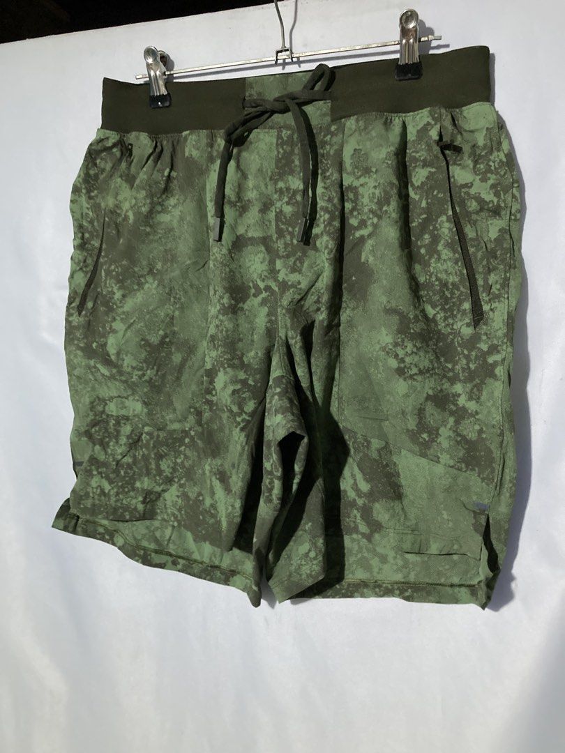 LULULEMON LICENSE TO TRAIN SHORTS LINERLESS (Category: Activewear) located in Naga. Submitted by wwy3ips (Listing ID 1461111734, Image 3). Description: LULULEMON LICENSE TO TRAIN LINERLESS SHORTS SMALL ON TAG 30-32 WAIST 16 LENGTH GOOD AS NEW CONDITION NO ISSUE .