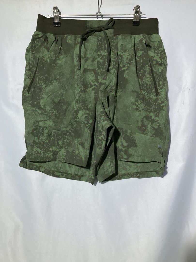 LULULEMON LICENSE TO TRAIN SHORTS LINERLESS (Category: Activewear) located in Naga. Submitted by wwy3ips (Listing ID 1461111734, Image 2). Description: LULULEMON LICENSE TO TRAIN LINERLESS SHORTS SMALL ON TAG 30-32 WAIST 16 LENGTH GOOD AS NEW CONDITION NO ISSUE .