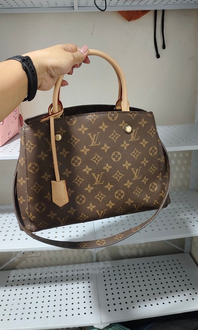 Lv bag (Category: Shoulder Bags) located in Antipolo. Submitted by jaolshoppe23 (Listing ID 1461074101, Image 1). Description: .