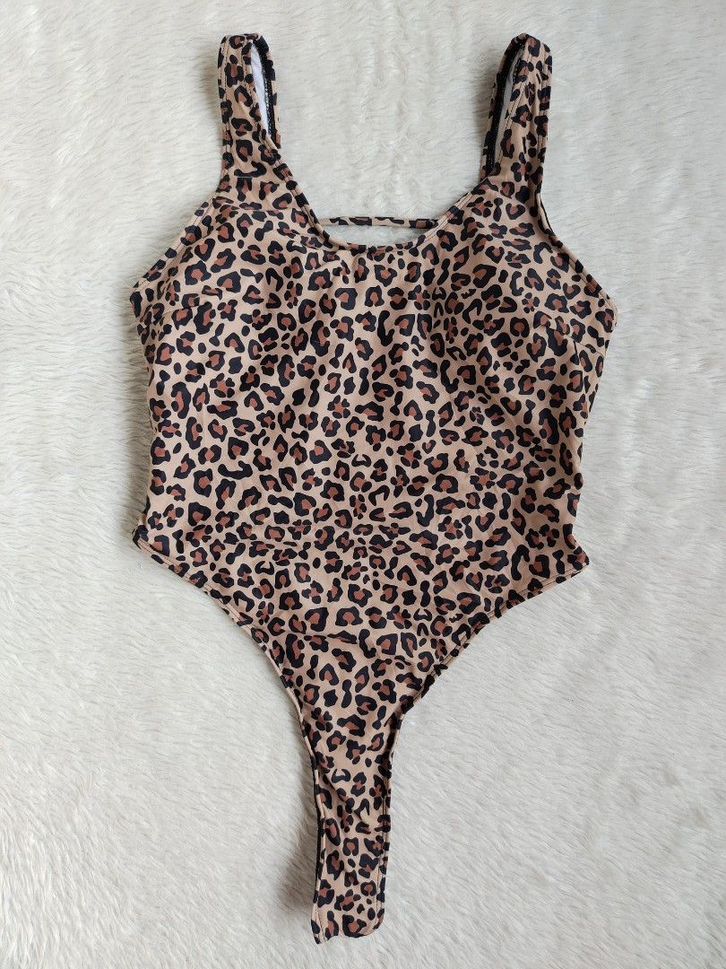 (M) One Piece Swim (Category: Bikinis & Swimsuits) located in Paranaque City. Submitted by closetbykimkirsten (Listing ID 1460989516, Image 1). Description: 🎀Like New🎀 ✨Brand: Cut Tag ⚡Padded 🪷Size: Medium 💸Price: P249 (Non Negotiable) ♦️All Items are PRELOVED in good condition. ♦️Please do manage your expectations. ♦️WASH before USE ♦️BUY at your own RISK 🔥NO RETURN NO EXCHANGE POLICY🔥 ⛔BOGUS BUYER/JOY RESERVER will be posted in every grou