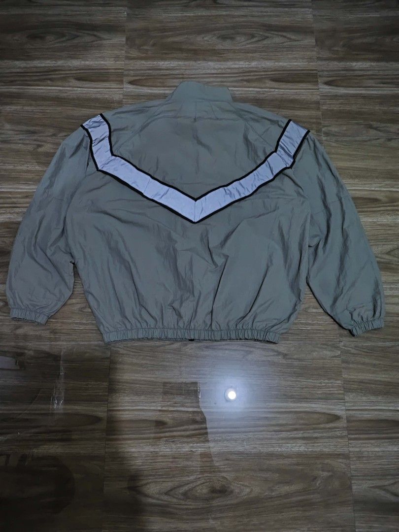 Maden US Army IPFU Jacket (Category: Coats, Jackets and Outerwear) located in San Mateo. Submitted by 3hourz (Listing ID 1461031268, Image 3). Description: Reflective Coating Elastic Hem & Cuffs Size XL on Tag Length: 29 in Bust: 62 in Hem: 27 in Sleeve Length: 34 in Cuff Width: 4 in.