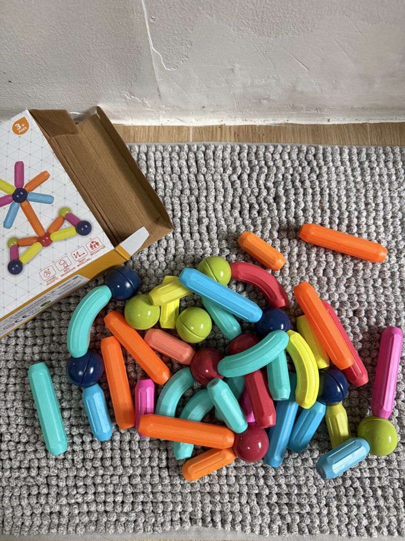 Magnetic Sticks Building Set (Category: Educational & Learning Toys) located in Paranaque City. Submitted by cellybelly (Listing ID 1460963337, Image 2). Description: 42pcs.