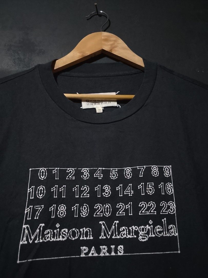 MAISON MARGIELA TEE (Category: Activewear) located in Talakag. Submitted by pang_uran (Listing ID 1461008873, Image 2). Description: 24 width 27 length 9.5 color rate complete tags no hidden issue.