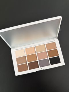 （分類：）位於 。 由 everythingshere 提交（商品編號 1461024496，圖片 1）。簡介： 。