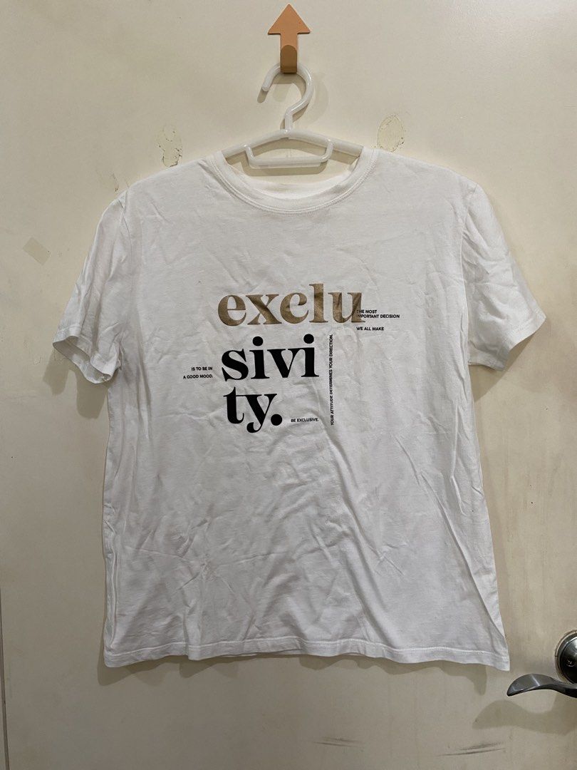 Mango White Graphic T-shirt (Category: Shirts) located in Taguig. Submitted by maly01_ (Listing ID 1461009634, Image 1). Description: dm for inquiries :).