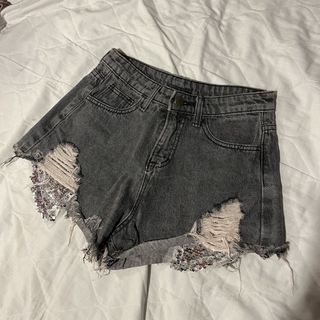 (Category: ) located in . Submitted by giometryyy (Listing ID 1461106875, Image 1). Description: .