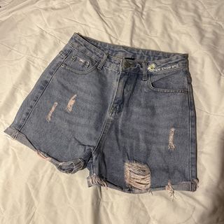 (Category: ) located in . Submitted by giometryyy (Listing ID 1461106996, Image 1). Description: .