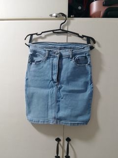 (Category: ) located in . Submitted by pcycloset_ (Listing ID 1461032454, Image 1). Description: .