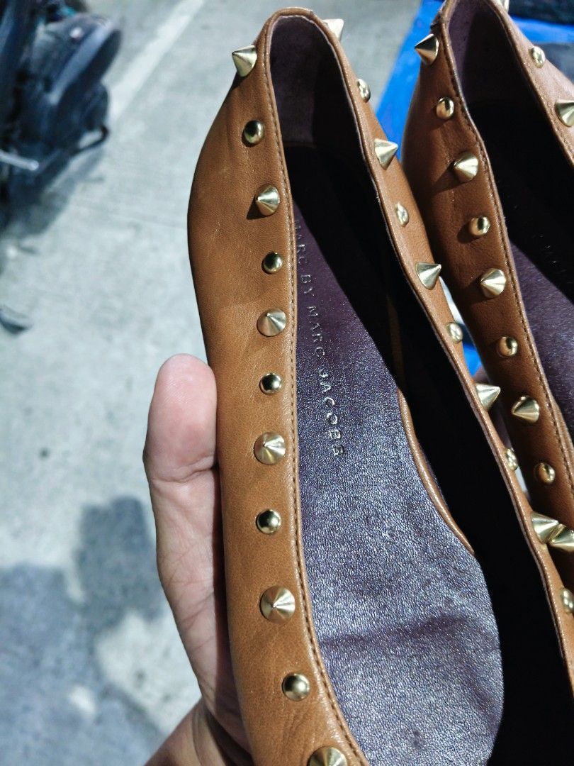 Marc by Marc Jacobs (Category: Flats & Sandals) located in Mandaue City. Submitted by prekfinds (Listing ID 1461040581, Image 3). Description: Marc by Marc Jacobs Ballet flats Excellentcondition Size: 37.5Us Need wash only.